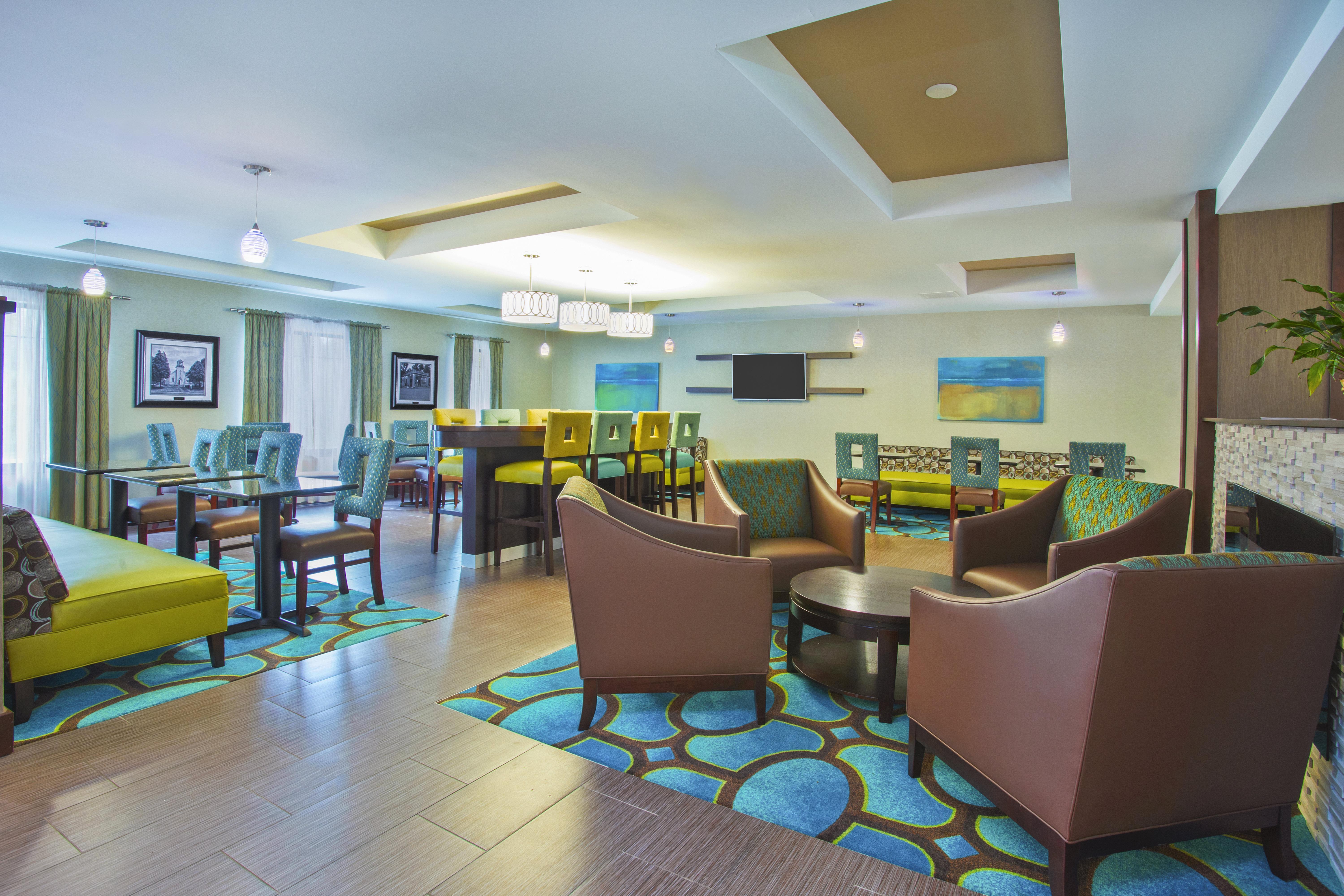 Holiday Inn Express Hastings By Ihg Экстерьер фото